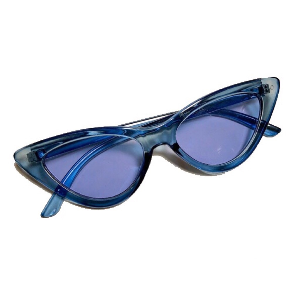 Retro Blue Cat-Eye Sunnies